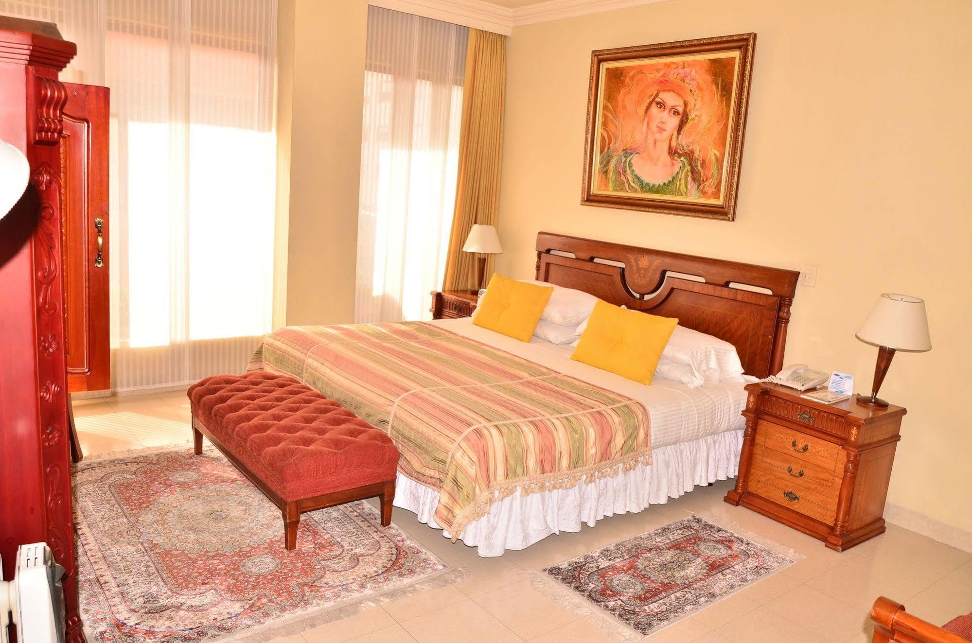 Hotel La Font Boutique Bogotá Esterno foto